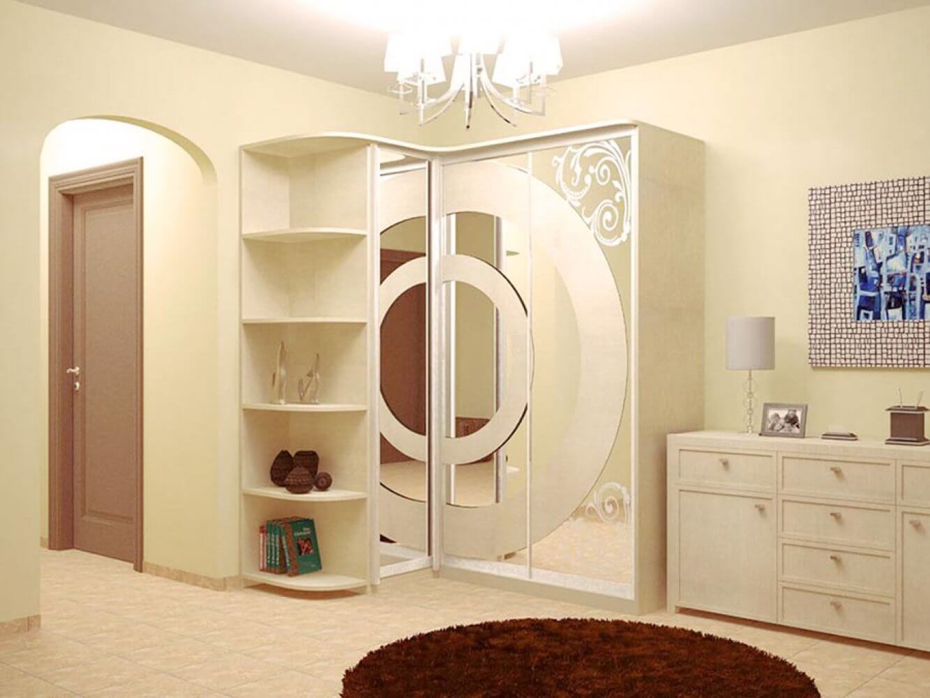 /Угловой шкаф-купе №112 зеркальный с узором и полками на заказ